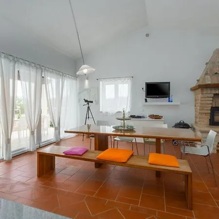 Calma Bis 8 Personen Villa *