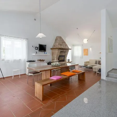 Calma Bis 8 Personen Villa Ripenda Kras