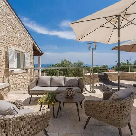Calma Bis 8 Personen Villa Ripenda Kras