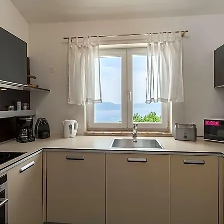 Calma Bis 8 Personen Villa Ripenda Kras